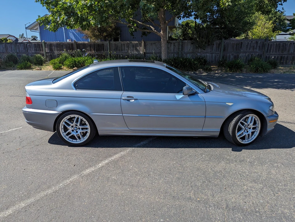 2004 BMW E46 330i & 330Ci - Image 19 of 31