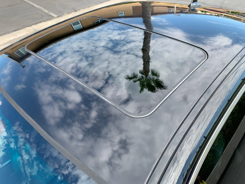 2004 BMW E46 330i & 330Ci - Image 25 of 31
