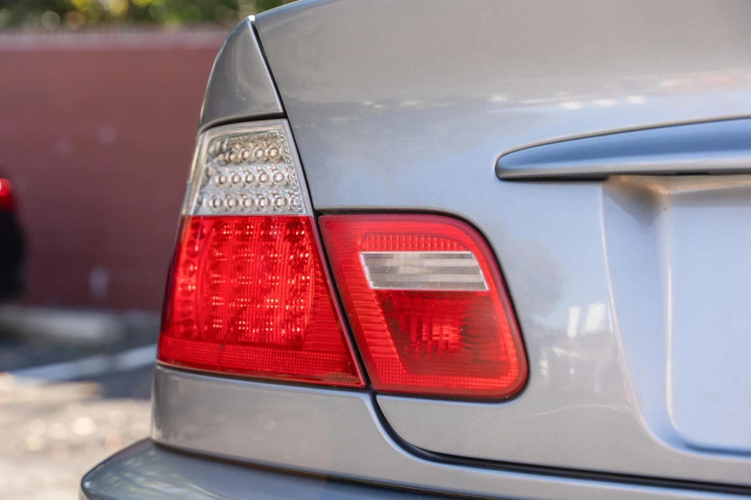 2004 BMW E46 330i & 330Ci - Image 24 of 31