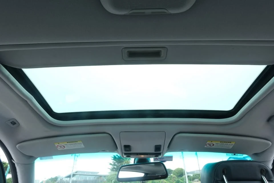 2004 BMW E46 330i & 330Ci - Image 20 of 20