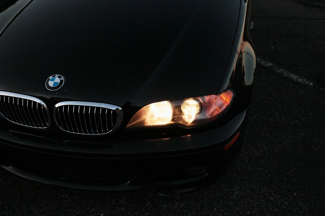 2004 BMW E46 330i & 330Ci - Image 22 of 31