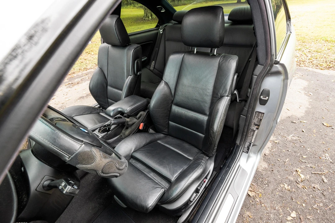 2004 BMW E46 330i & 330Ci - Image 23 of 31