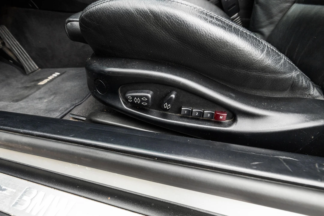 2004 BMW E46 330i & 330Ci - Image 25 of 31