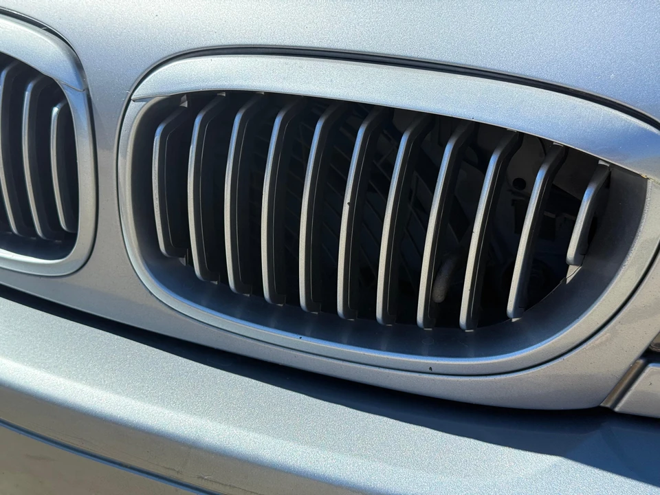 2004 BMW E46 330i & 330Ci - Image 24 of 31