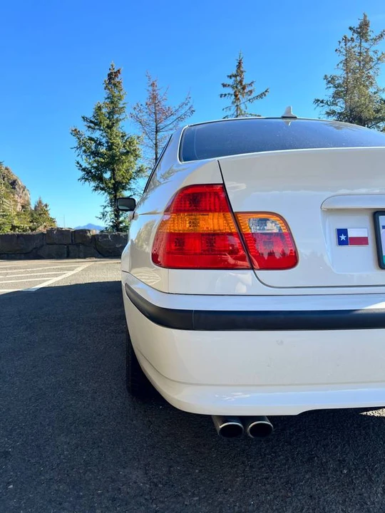 2004 BMW E46 330i & 330Ci - Image 10 of 21