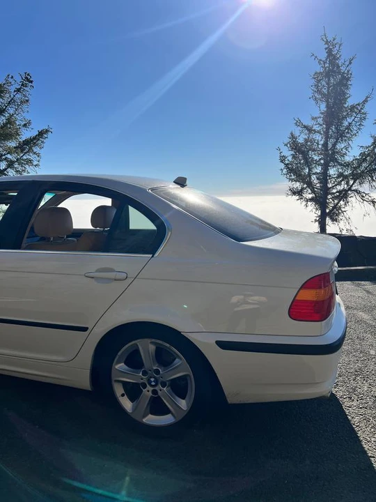 2004 BMW E46 330i & 330Ci - Image 9 of 21