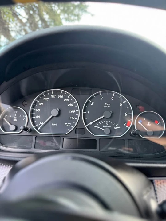 2004 BMW E46 330i & 330Ci - Image 17 of 20