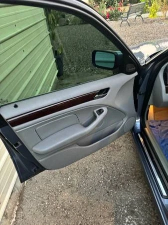 2004 BMW E46 330i & 330Ci - Image 2 of 10