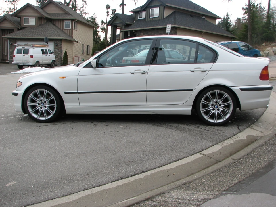 2004 BMW E46 330i & 330Ci - Image 2 of 4