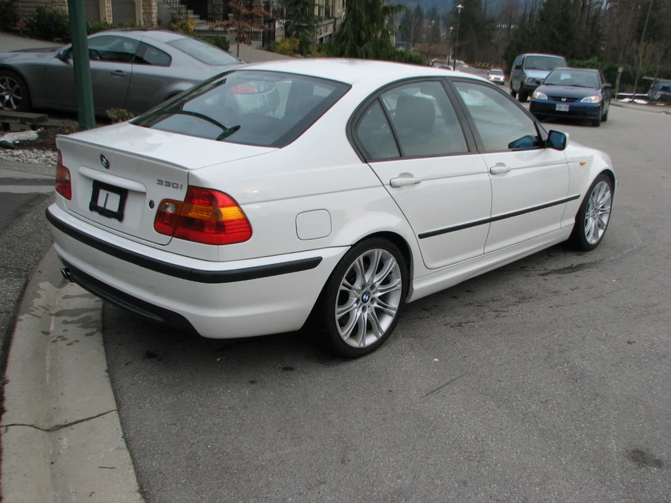 2004 BMW E46 330i & 330Ci - Image 3 of 4