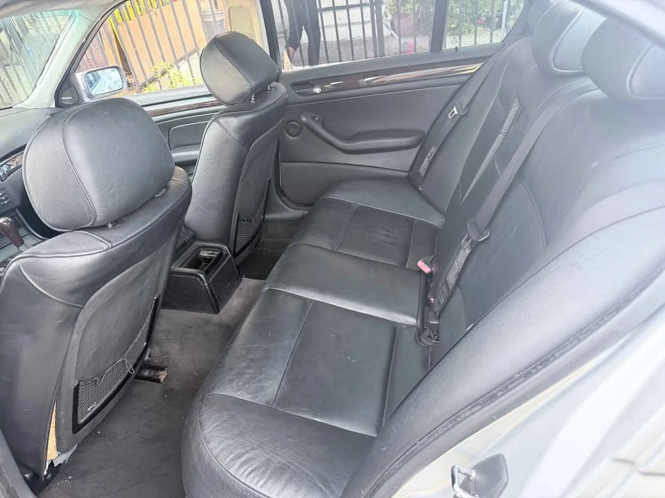2004 BMW E46 330i & 330Ci - Image 8 of 8