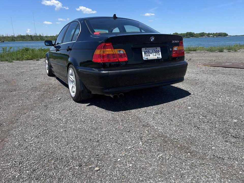 2004 BMW E46 330i & 330Ci - Image 25 of 31