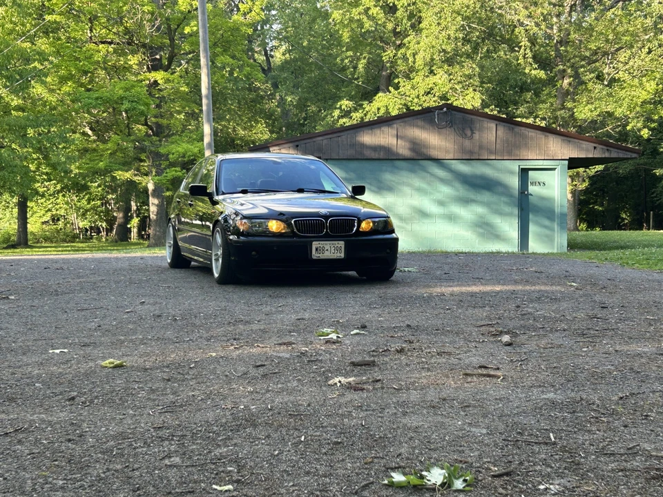 2004 BMW E46 330i & 330Ci - Image 17 of 31
