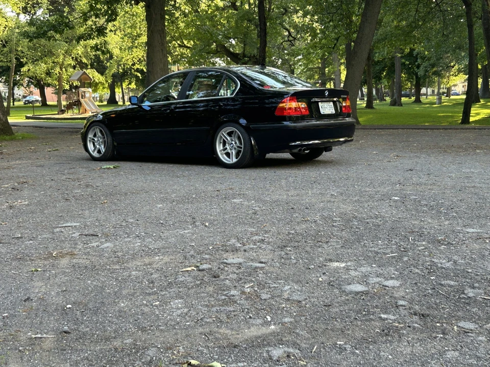 2004 BMW E46 330i & 330Ci - Image 10 of 31