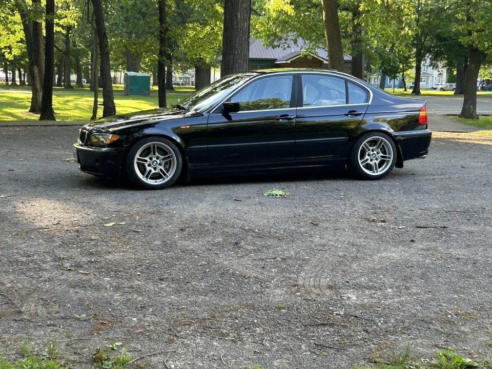 2004 BMW E46 330i & 330Ci - Image 5 of 31
