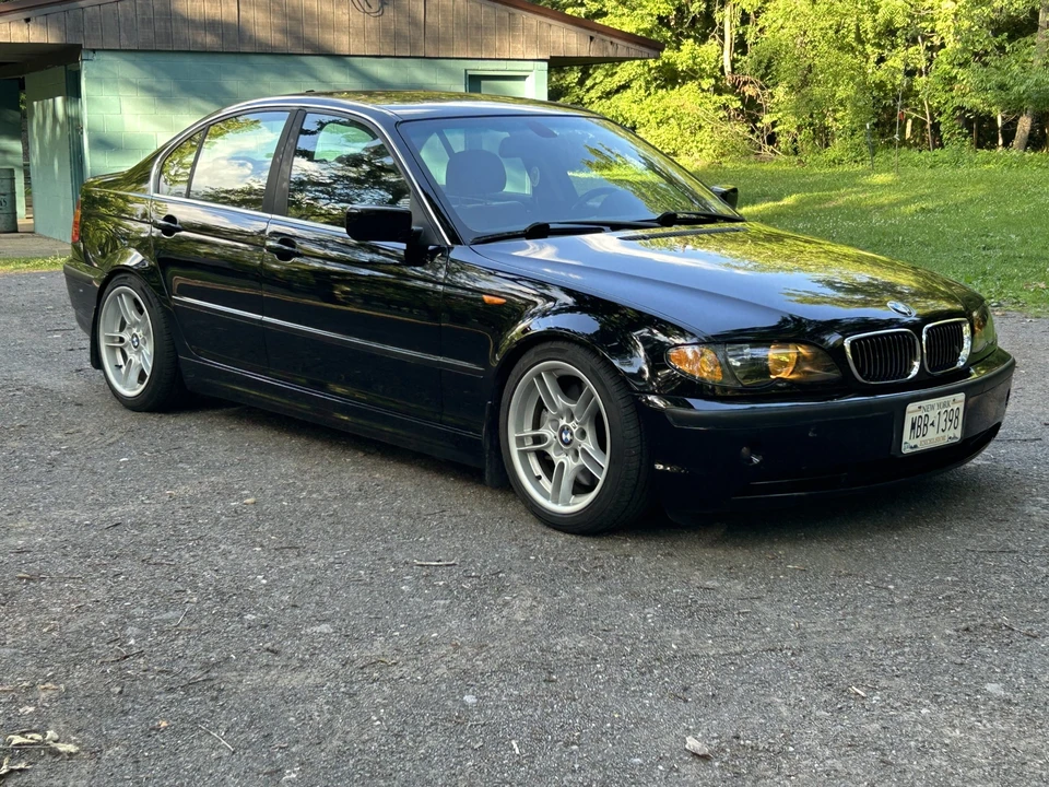 2004 BMW E46 330i & 330Ci - Image 16 of 31