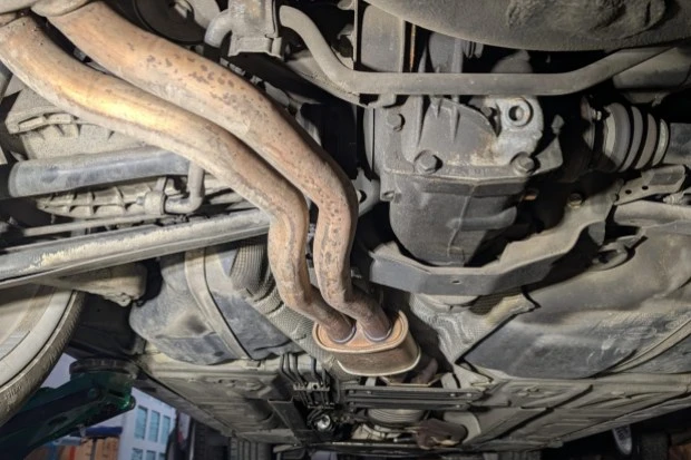 2004 BMW E46 330i & 330Ci - Image 7 of 8