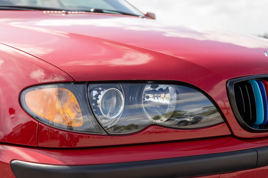 2004 BMW E46 330i & 330Ci - Image 13 of 31