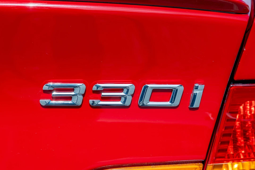 2004 BMW E46 330i & 330Ci - Image 21 of 31