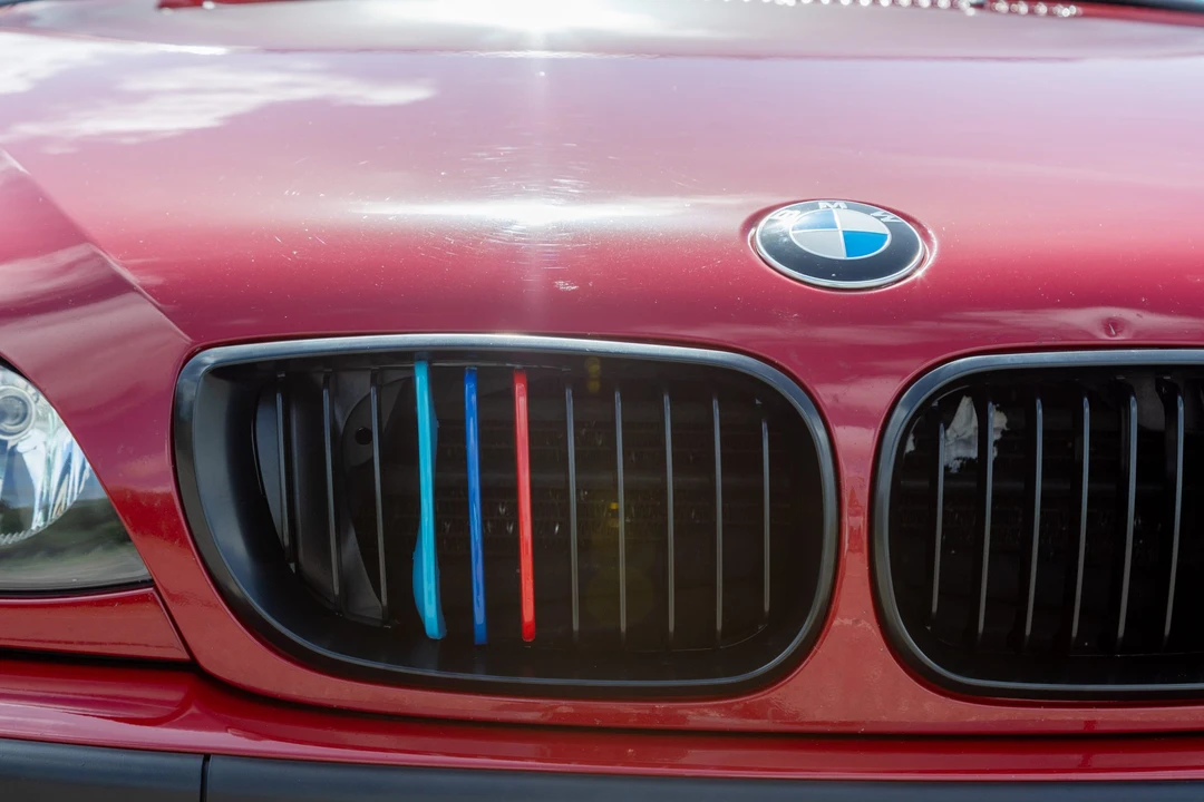 2004 BMW E46 330i & 330Ci - Image 27 of 31