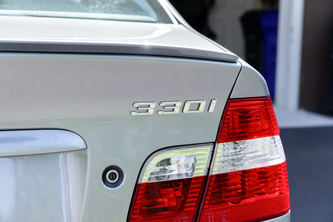 2004 BMW E46 330i & 330Ci - Image 28 of 31