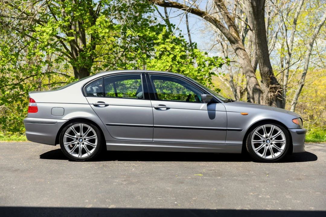 2004 BMW E46 330i & 330Ci - Image 8 of 31