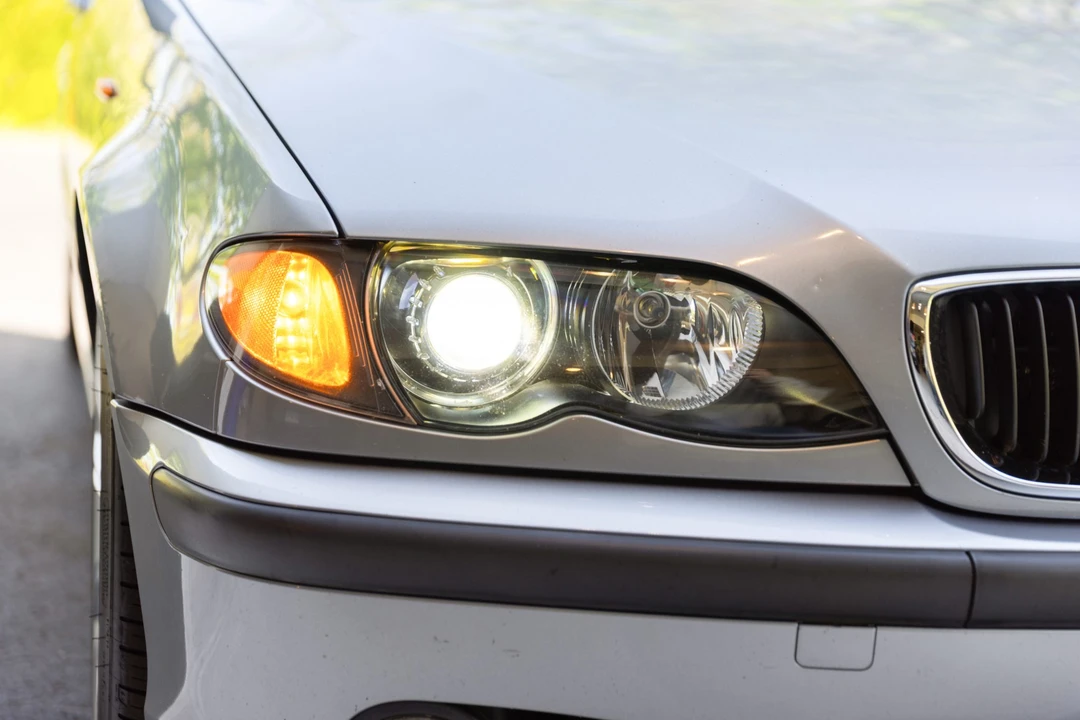 2004 BMW E46 330i & 330Ci - Image 15 of 31