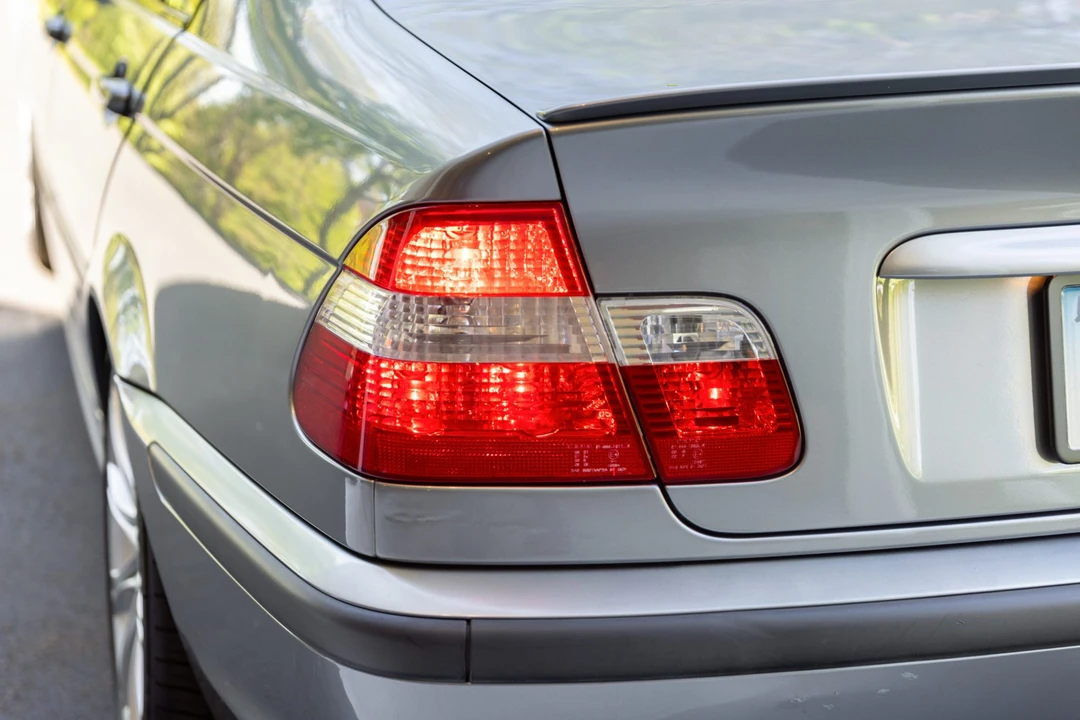 2004 BMW E46 330i & 330Ci - Image 18 of 31