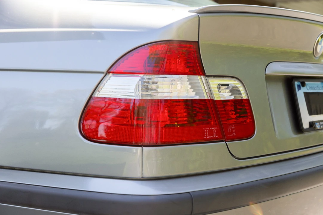 2004 BMW E46 330i & 330Ci - Image 17 of 31