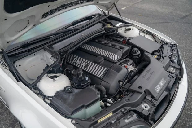 2004 BMW E46 330i & 330Ci - Image 6 of 9
