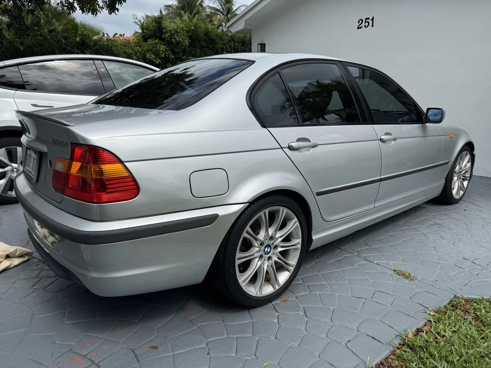 2004 BMW E46 330i & 330Ci - Image 3 of 31