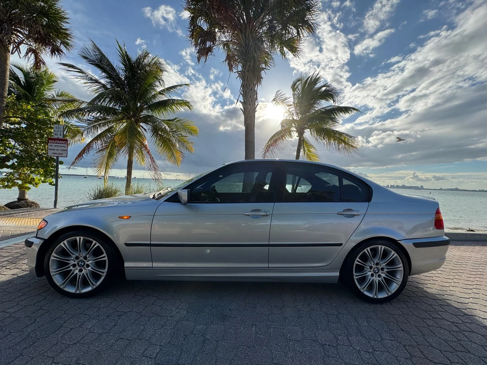 2004 BMW E46 330i & 330Ci - Image 12 of 31
