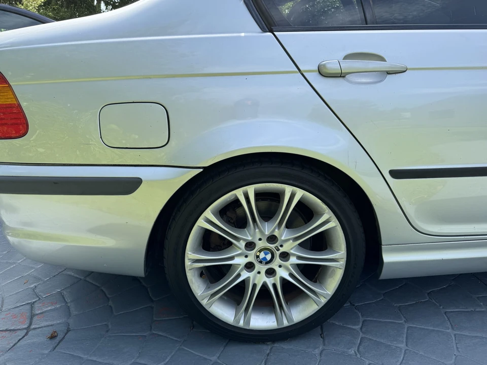 2004 BMW E46 330i & 330Ci - Image 19 of 31