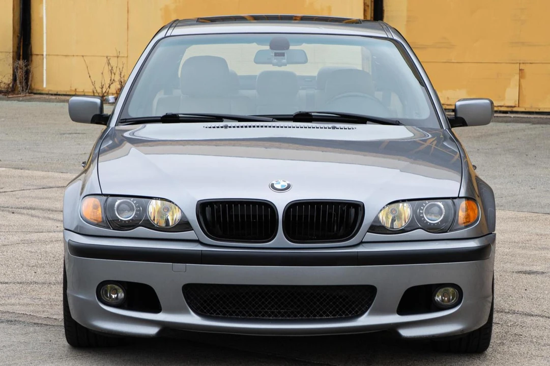 2004 BMW E46 330i & 330Ci - Image 2 of 31