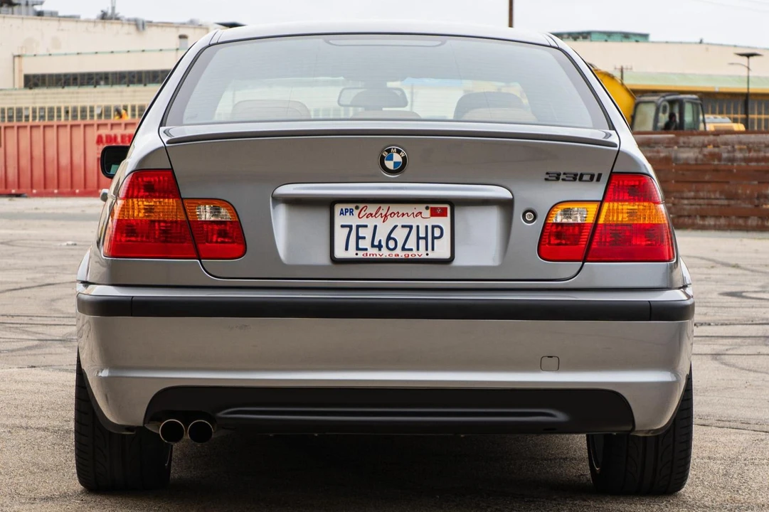 2004 BMW E46 330i & 330Ci - Image 5 of 31