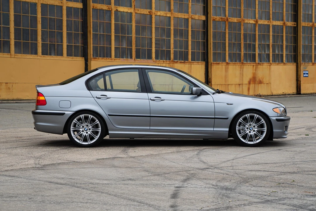 2004 BMW E46 330i & 330Ci - Image 13 of 31