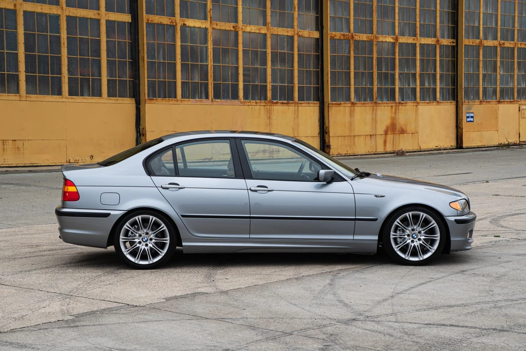 2004 BMW E46 330i & 330Ci - Image 14 of 31