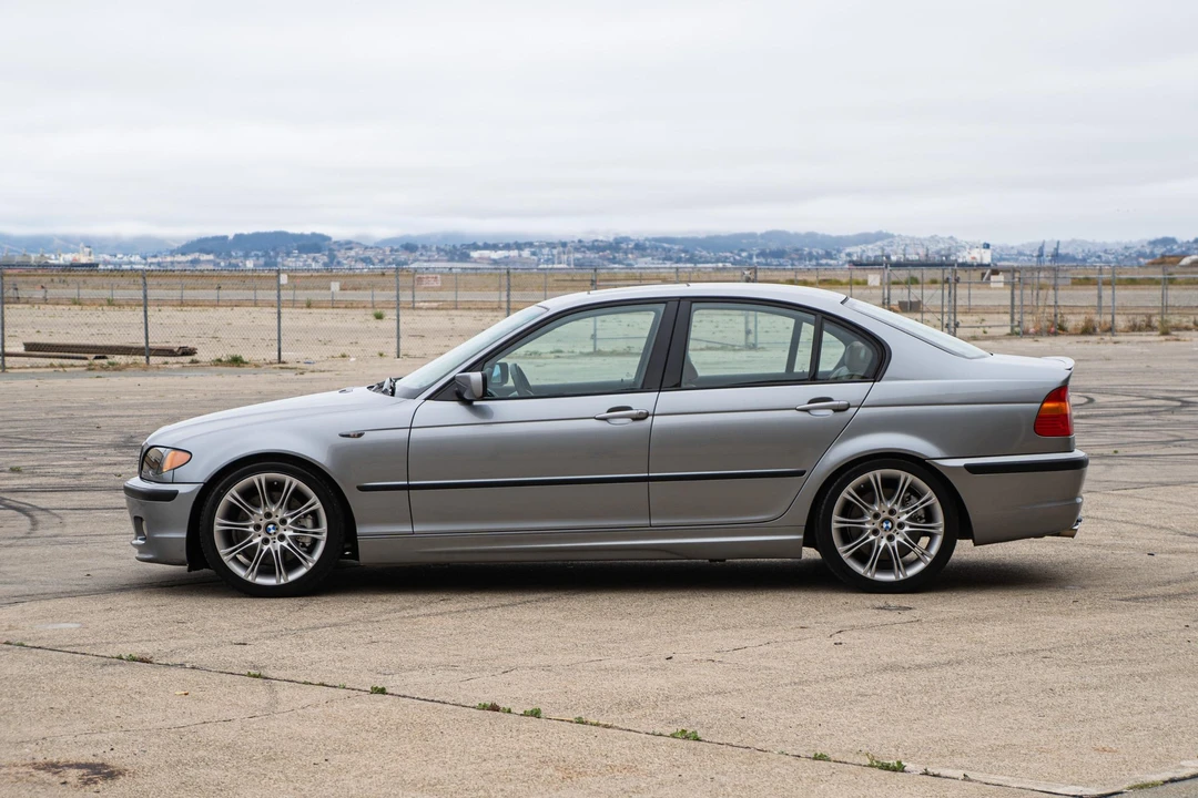 2004 BMW E46 330i & 330Ci - Image 11 of 31