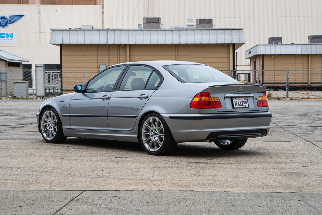 2004 BMW E46 330i & 330Ci - Image 12 of 31