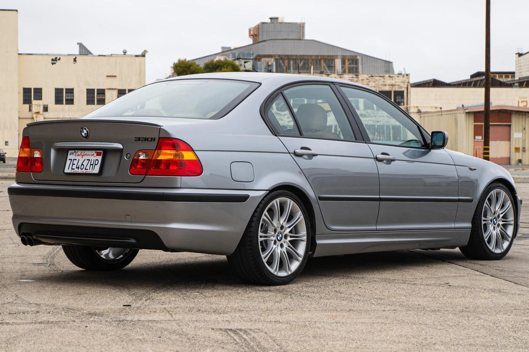 2004 BMW E46 330i & 330Ci - Image 4 of 31