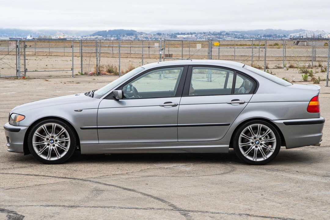 2004 BMW E46 330i & 330Ci - Image 3 of 31