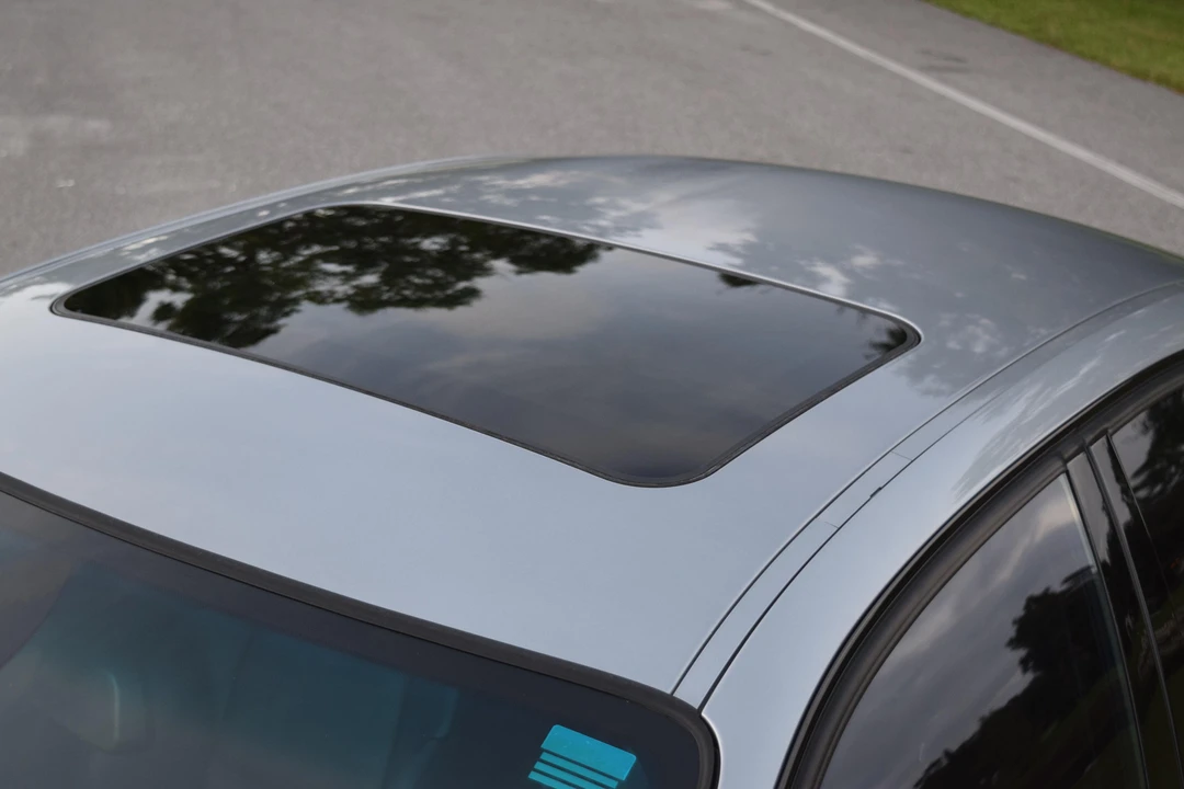 2004 BMW E46 330i & 330Ci - Image 15 of 31