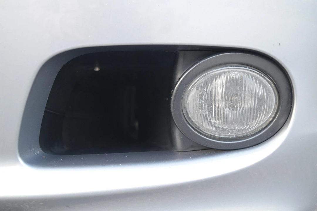2004 BMW E46 330i & 330Ci - Image 22 of 31