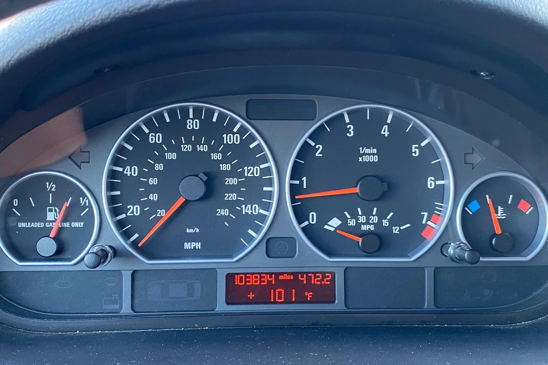 2004 BMW E46 330i & 330Ci - Image 22 of 31