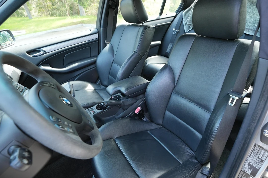 2004 BMW E46 330i & 330Ci - Image 23 of 30