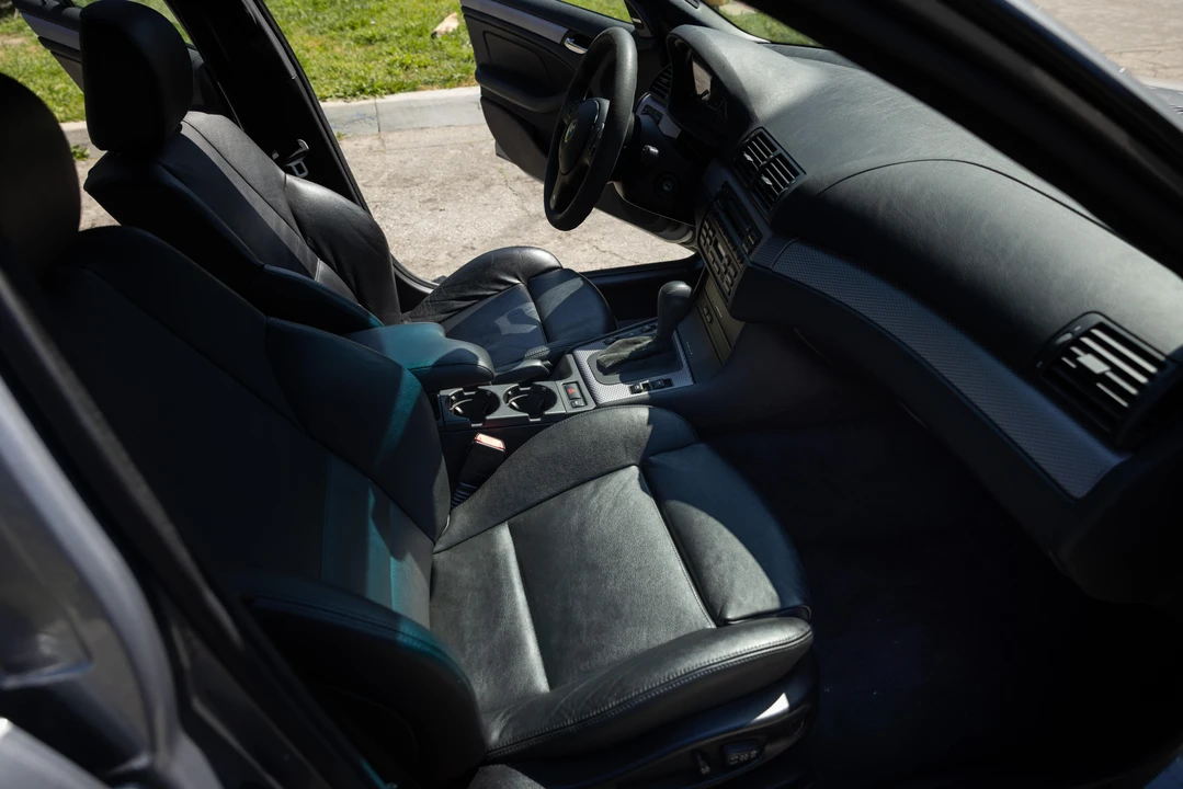 2004 BMW E46 330i & 330Ci - Image 26 of 30