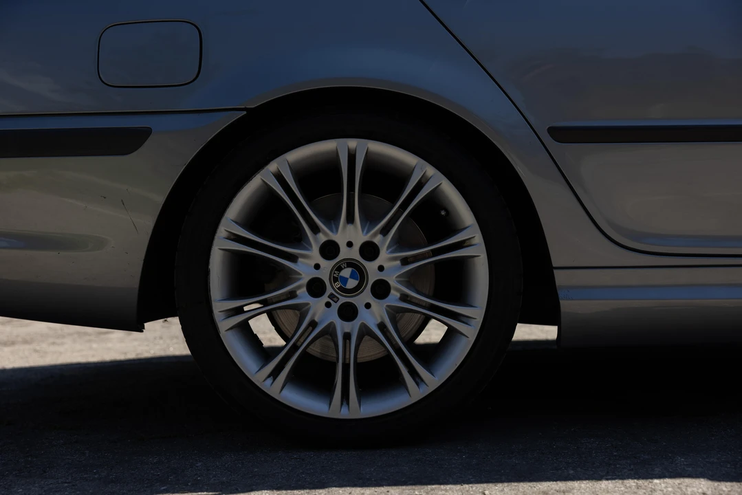 2004 BMW E46 330i & 330Ci - Image 20 of 30