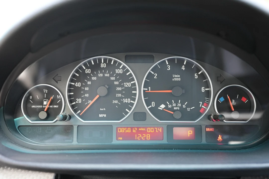 2004 BMW E46 330i & 330Ci - Image 25 of 30