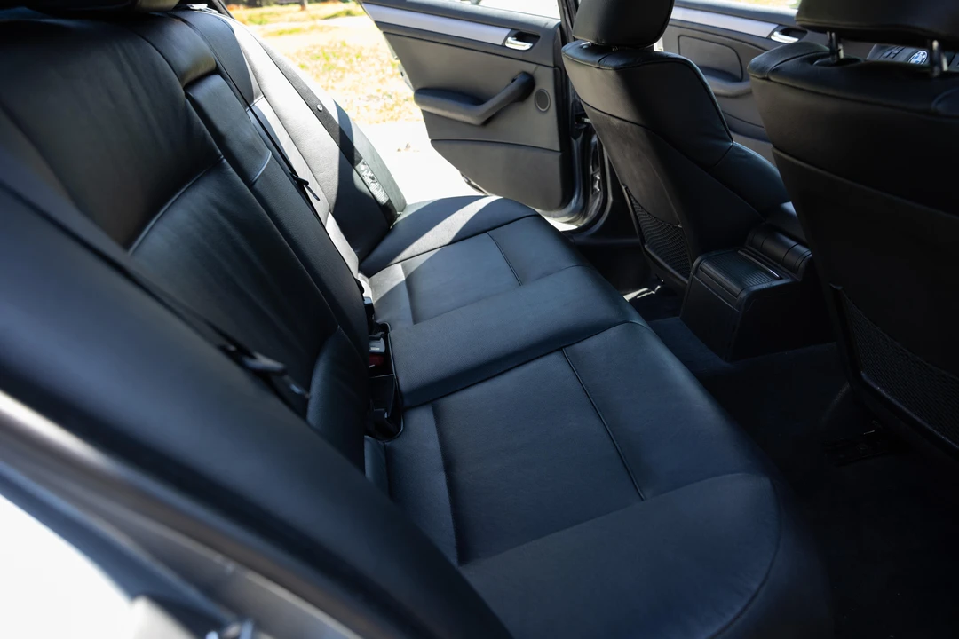2004 BMW E46 330i & 330Ci - Image 24 of 30