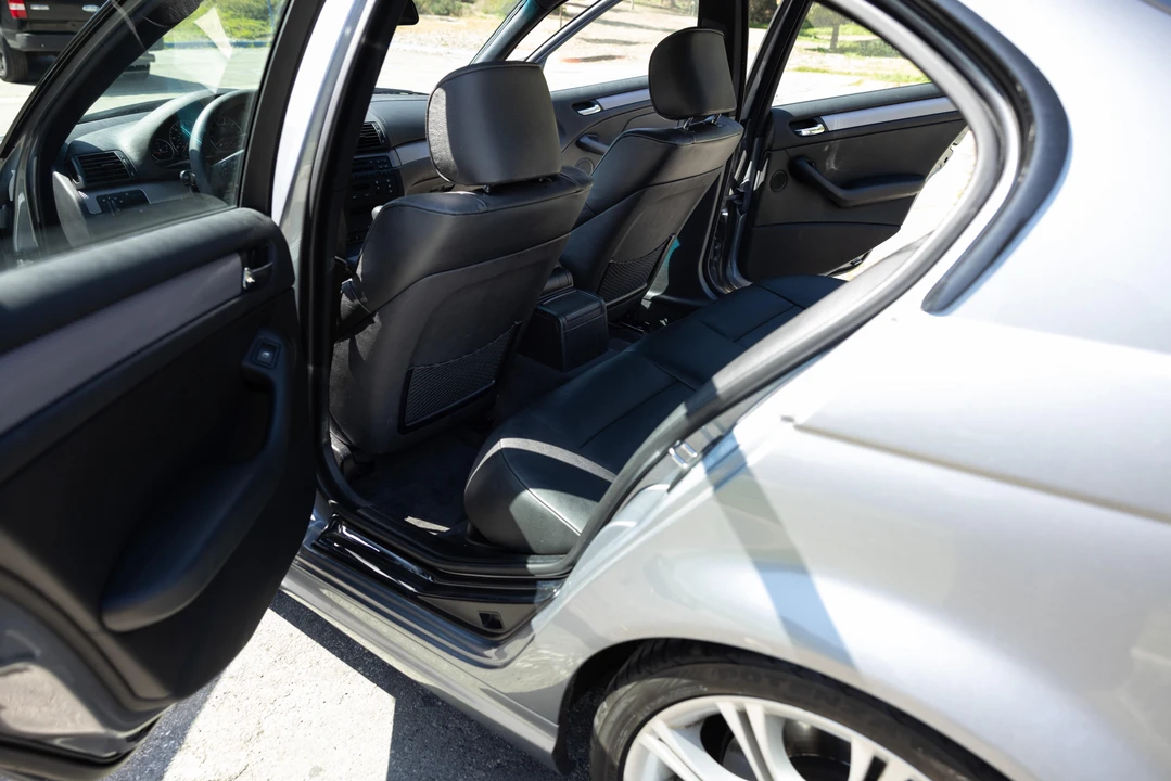 2004 BMW E46 330i & 330Ci - Image 27 of 30